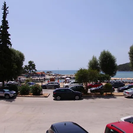 Sea Front Retreat 度假居 *