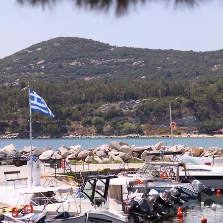 Sea Front Retreat * Cavala