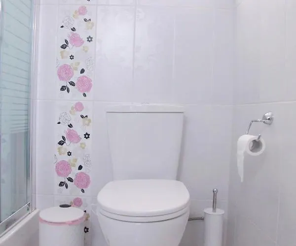Sea Front Retreat Дом отдыха