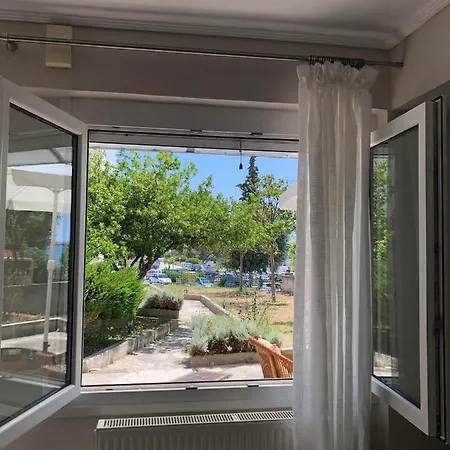 Sea Front Retreat