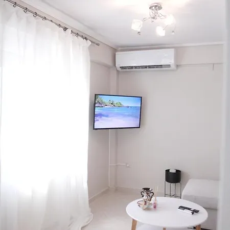 בית נופש Sea Front Retreat *