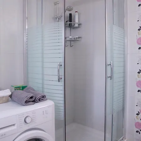 Sea Front Retreat * קאבאלה