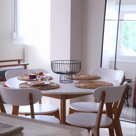 Sea Front Retreat בית נופש