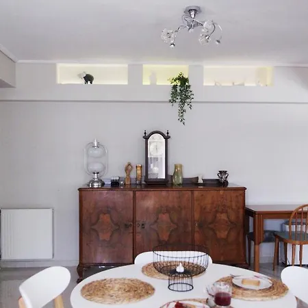 Sea Front Retreat בית נופש