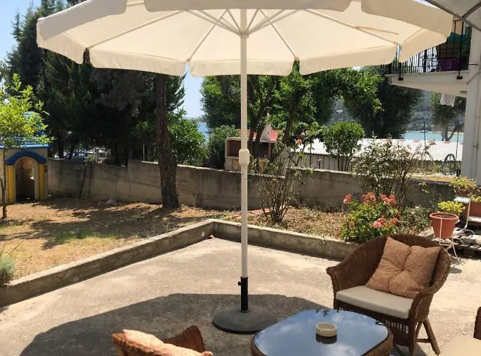 Sea Front Retreat